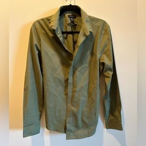 Men’s green poplin button down shirt from New Look